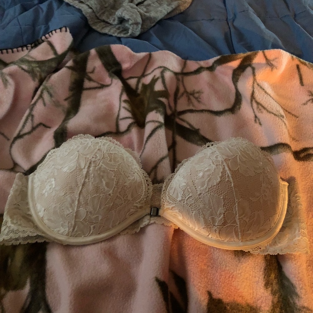 Strapless bra and a high neck barlet from vs